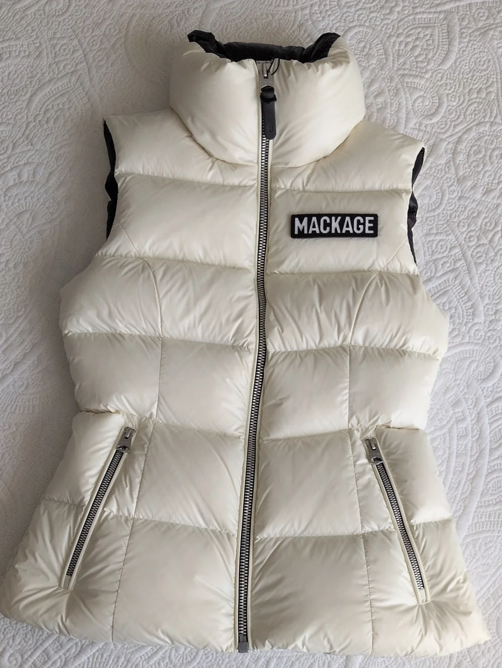Mackage Chaya Ivory Quilted Down Puffer Vest